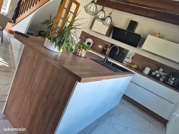 Maison a vendre 250m2