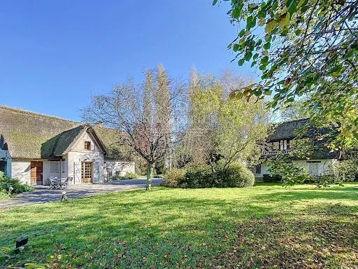 Maison 8 pièces 220 m²