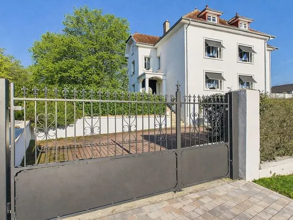 Belle propriété F9 à BOULAY