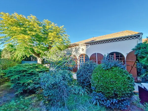 Maison T5 3 chambres 105 m² 2 garages