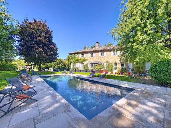 Loue maison - 224m²