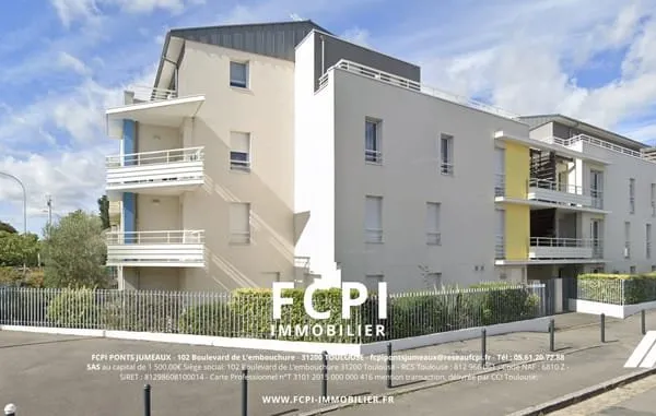 Appartement trois pièces 67 m2 - NANTES