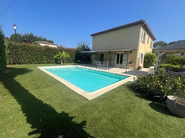 Maison 5 pièces 135 m²