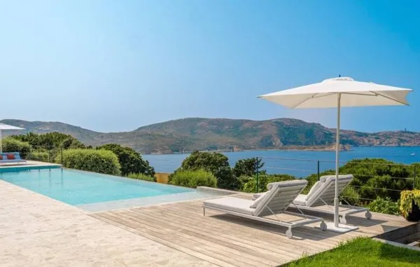 Maison individuelle 7 pièces 340 m²