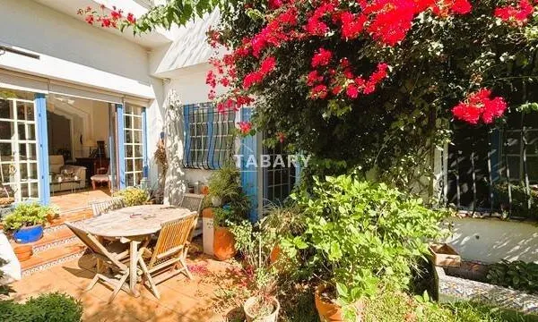 Maison 7 pièces 215 m²