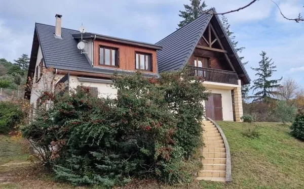 Propriété de caractère, jardin et vue panoramique