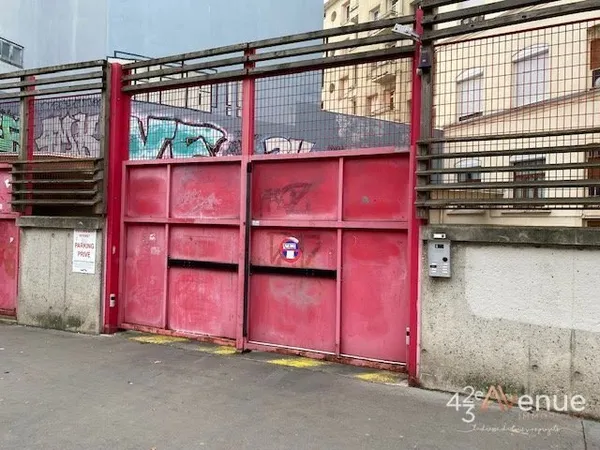 Stationnement Location Saint-Étienne   15€