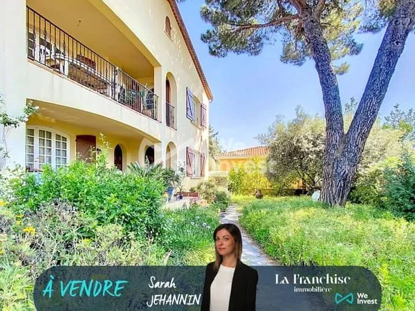 Maison 6 pièces 226 m²