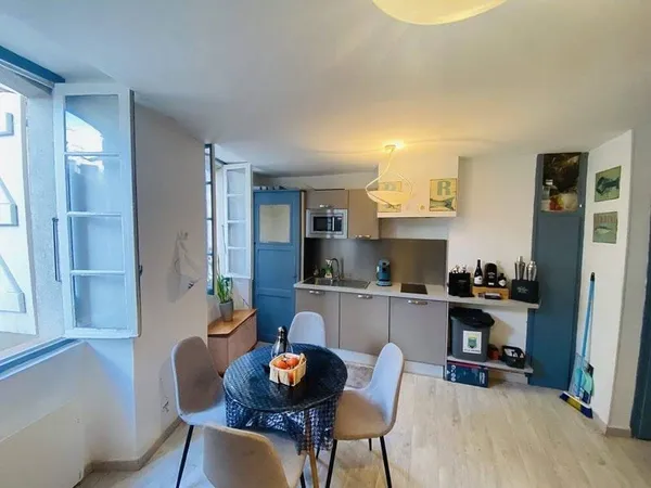 Studio 1 pièce 27 m²