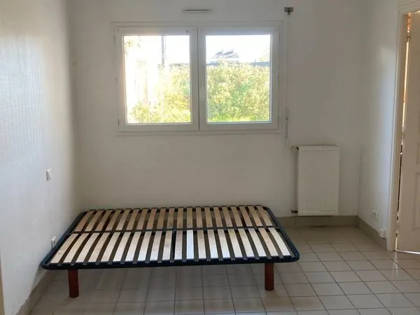 Recherche colocataire à 10min du centre ville en transport en commun