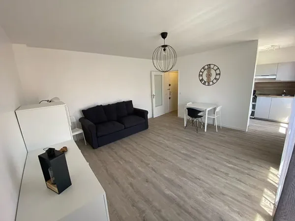 Location appartement Meublé Marseille T1 / 10éme