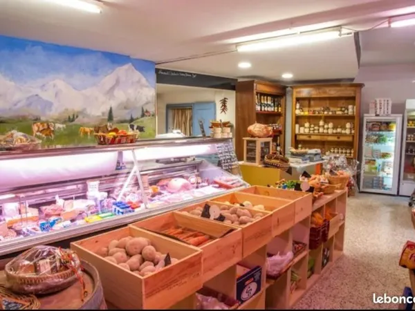 Épicerie- rôtisserie- depôt colis