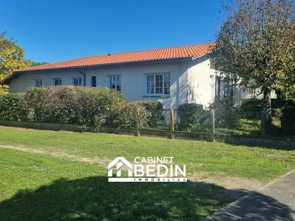 Maison 10 pièces 198 m²