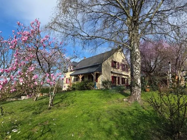 Grande maison familliale avec piscine