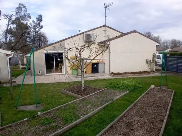 Maison Saint-seurin-de-cursac 5 pièce(s) 100 m2