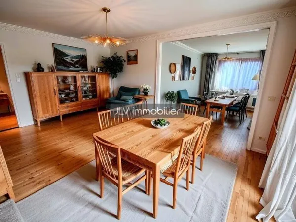 Appartement 5 pièces 93 m²