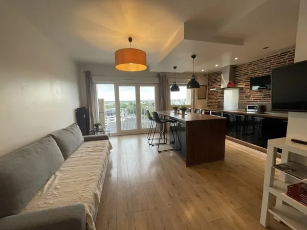A LOUER - SPACIEUX APPARTEMENT PROCHE DU CENTRE VILLE D'ORLE