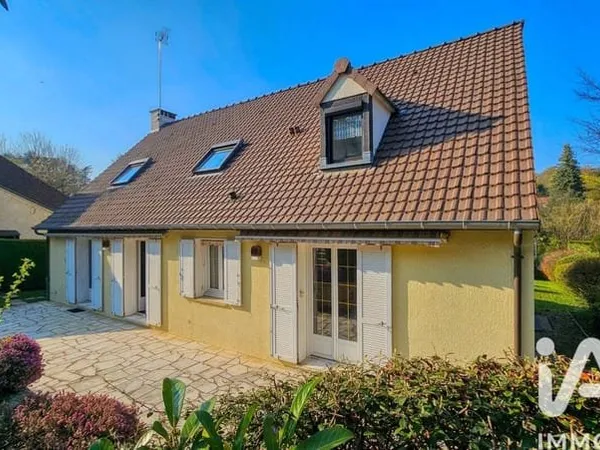 Maison 8 pièces 210 m²
