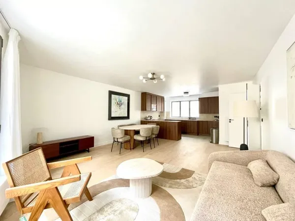 Appartement dans un immeuble neuf en pierre de taille - Proximité Avenue Victor Hugo