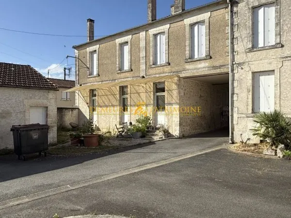 Ensemble immobilier 363 m²
