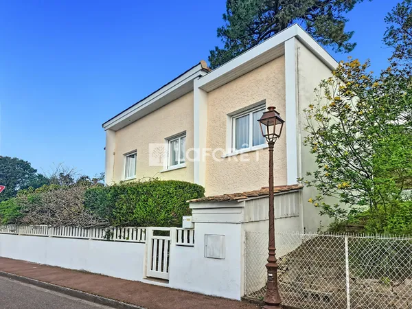 Maison 6 pièces 110 m²