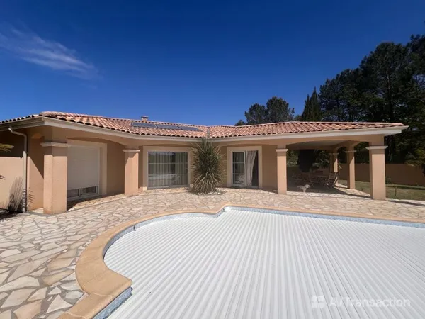 Maison contemporaine de 115m2 a CARCANS sur 1316m2 de terrain