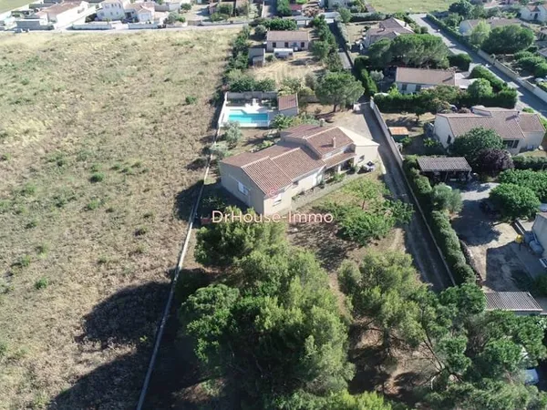Villa Méditerranéenne en bordure de village avec studio indépendant