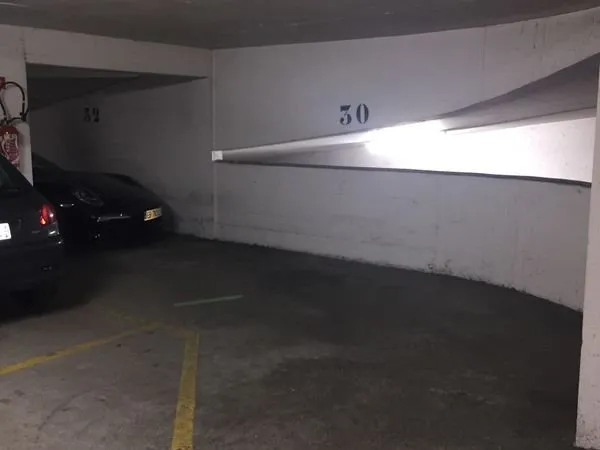 Deux parkings à vendre Pasteur