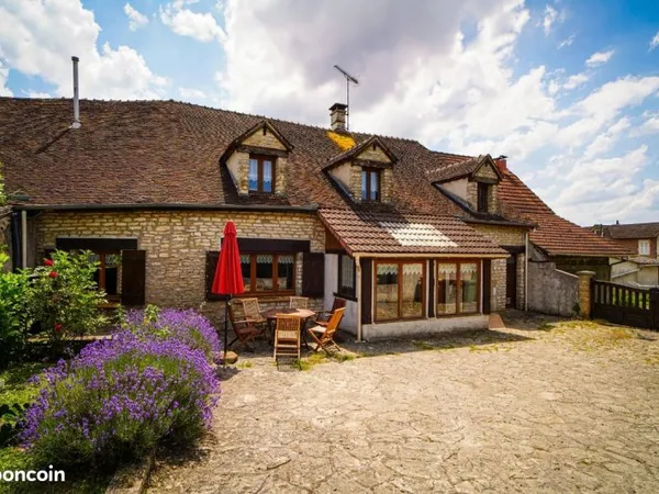 Maison 7 pièces 240m2