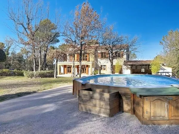 Maison 6 pièces 170 m²