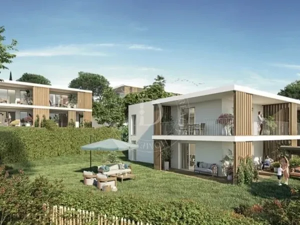 Appartement 3 pièces avec jardin et terrasse - Corniche Fleurie