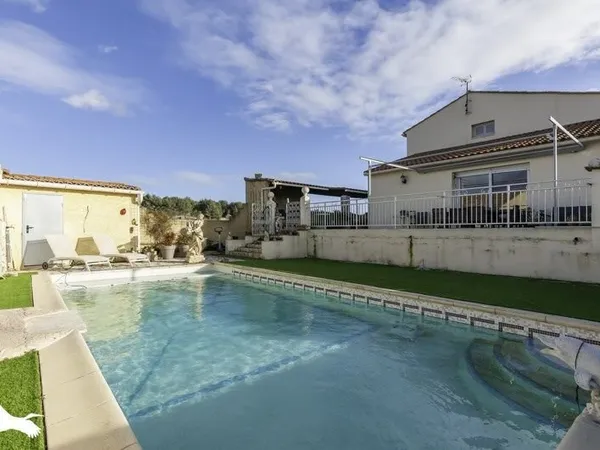 Villa de 6 pièces principales