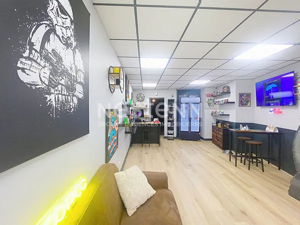 Local commercial de 82m2 en plein centre d'Yssingeaux