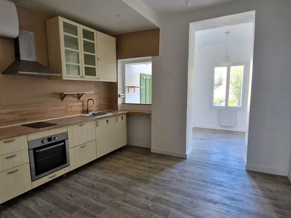 T2 37 m2 dans maison - La Mitre