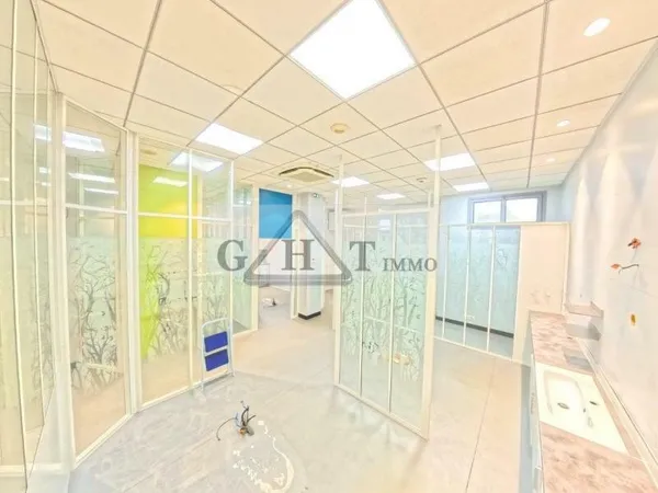 Local commercial 106 m² à vendre