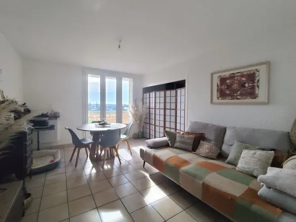 Appartement T5 avec balcon vue Vercors - À vendre à Romans-
