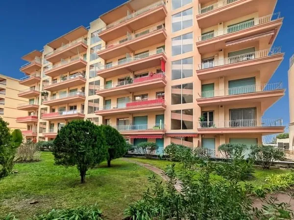 Appartement 2 pièces 64 m²