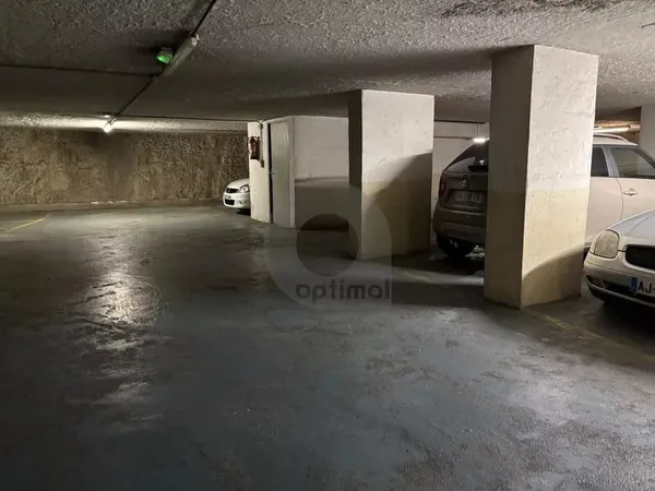 NICE 55 Bd Pierre SOLA PARKING couvert