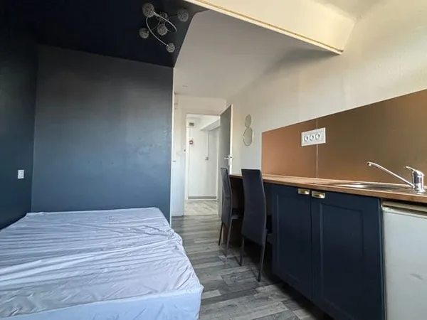 Studio 1 pièce 11 m²