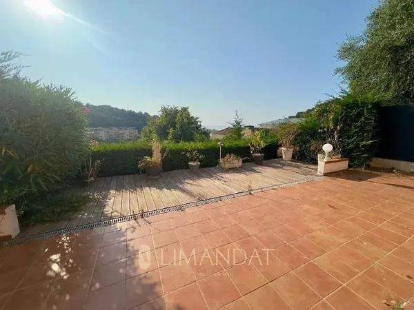 Roquebrune Cap Martin, maison jumelée 4 pièces 120 m² - vue mer - terrasse, balcons, solarium, doubl
