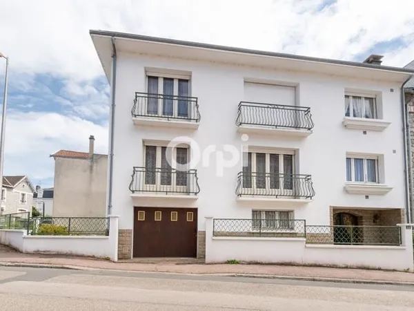 Maison 9 pièces 227 m²