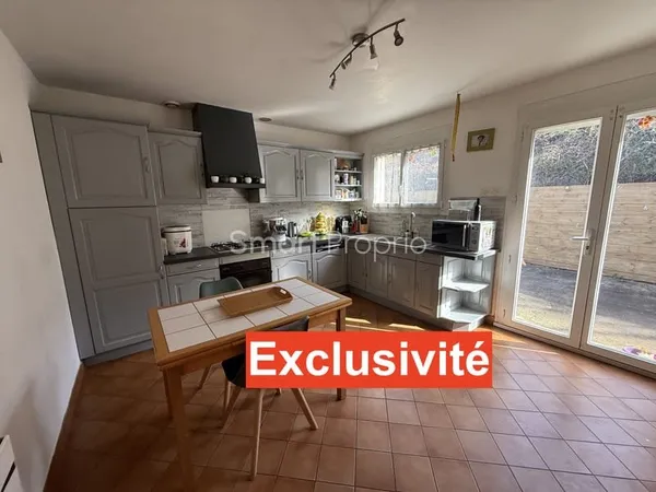 Exclusivité : Plain-pied au calme avec grand sous-sol + proc