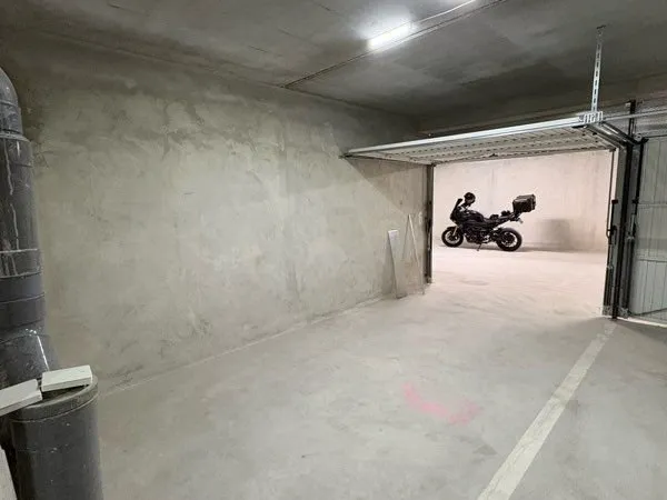 Garage 12 m2