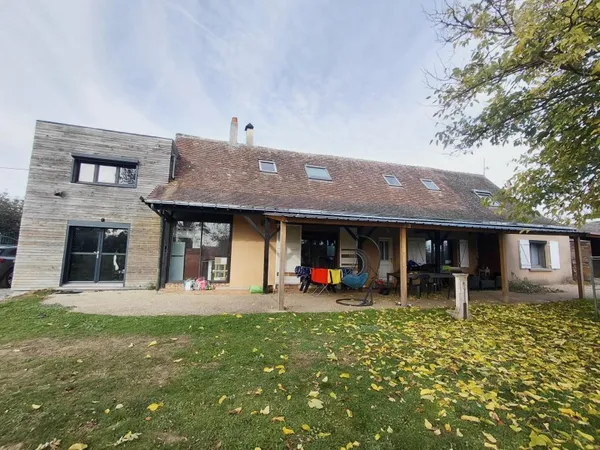 Au calme, Maison 5 chambres, dépendance, piscine