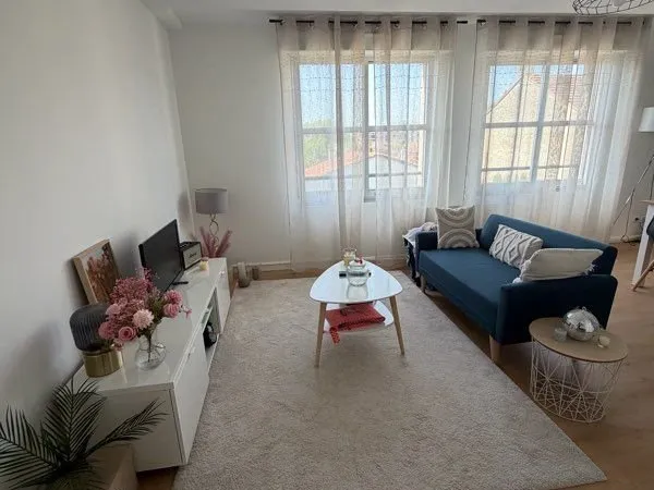 Appartement T2 Refait à Neuf et Meublé entièrement