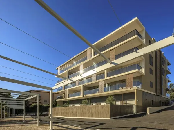 COTE D'AZUR - ANTIBES / JUAN LES PINS - entre CANNES et NICE - a