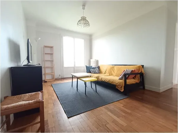 APPART. T3 MEUBLE