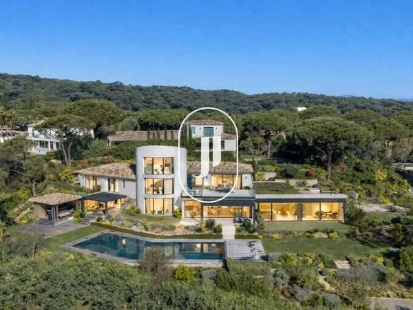 Villa neuve à vendre à Ramatuelle avec vue mer - Plages de Pampelonne à pied