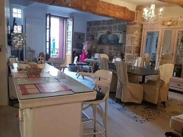 EXCLUSIVITE Maison de ville , garage et terrasse