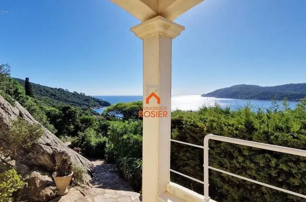 Maison sur l'Ile du Levant avec vue mer panoramique
